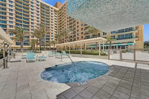 2501 S Ocean Drive Hollywood FL 33019