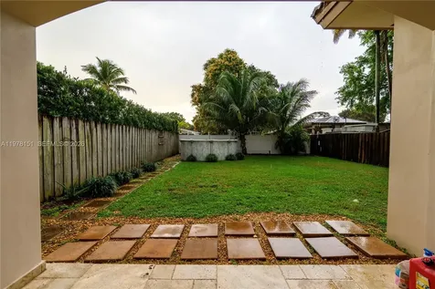 2030 SW 60th Avenue Miami FL 33155