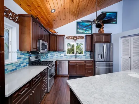 14 Avenue F Marathon FL 33050