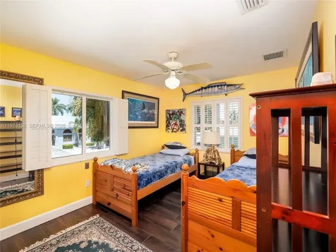 14 Avenue F Marathon FL 33050