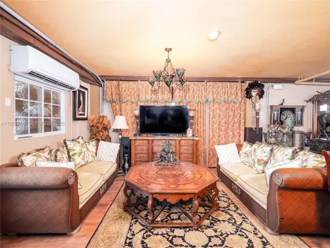 14 Avenue F Marathon FL 33050