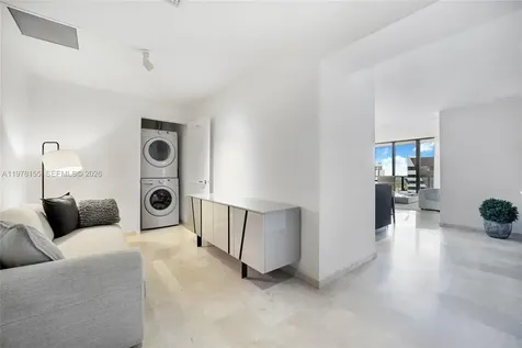 88 SW 7th Street Miami FL 33130