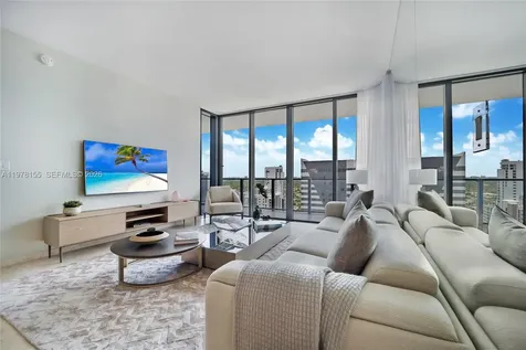 88 SW 7th Street Miami FL 33130