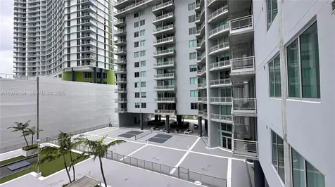 690 SW 1st Court Miami FL 33130