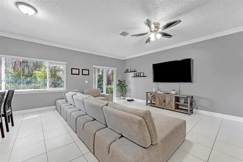 772 NW 132nd Avenue Plantation FL 33325
