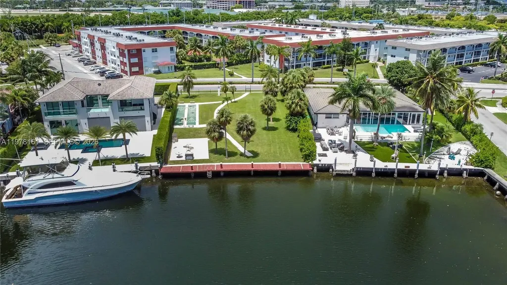 580 Egret Drive Hallandale Beach FL 33009