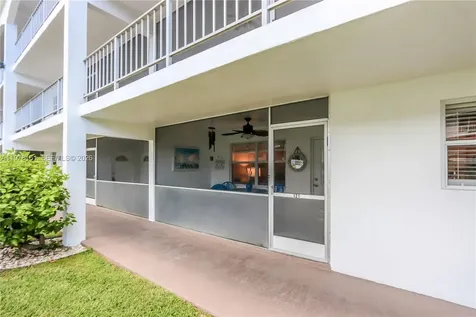 580 Egret Drive Hallandale Beach FL 33009