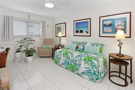 580 Egret Drive Hallandale Beach FL 33009
