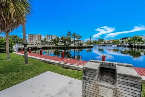 580 Egret Drive Hallandale Beach FL 33009