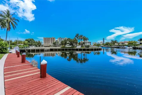 580 Egret Drive Hallandale Beach FL 33009