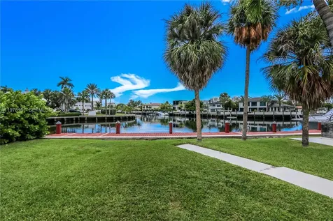 580 Egret Drive Hallandale Beach FL 33009