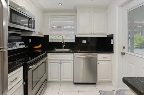580 Egret Drive Hallandale Beach FL 33009