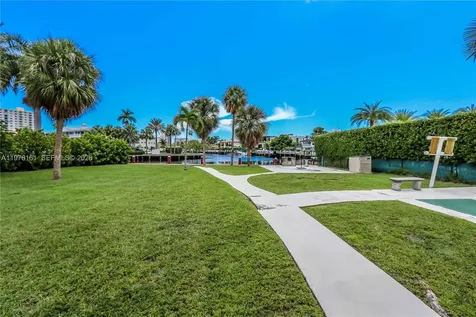 580 Egret Drive Hallandale Beach FL 33009