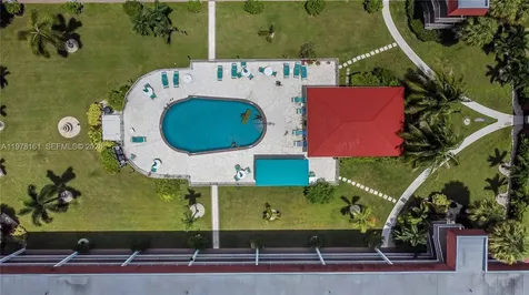 580 Egret Drive Hallandale Beach FL 33009