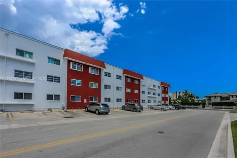 580 Egret Drive Hallandale Beach FL 33009