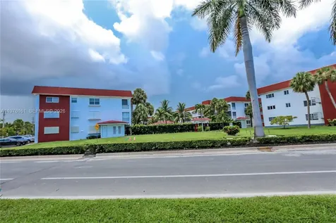 580 Egret Drive Hallandale Beach FL 33009