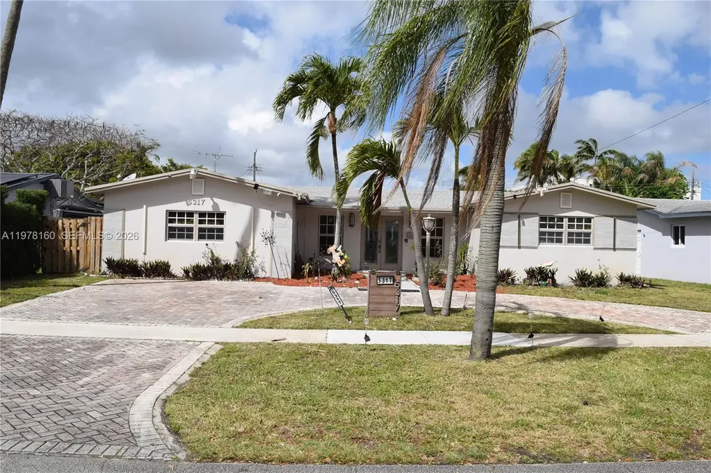 5317 Van Buren Street Hollywood FL 33021