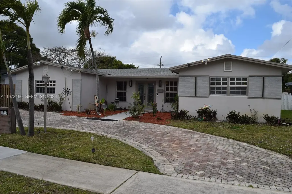 5317 Van Buren Street Hollywood FL 33021