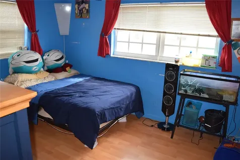 5317 Van Buren Street Hollywood FL 33021
