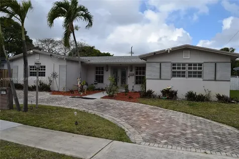 5317 Van Buren Street Hollywood FL 33021