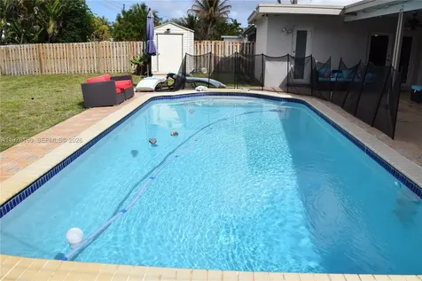 5317 Van Buren Street Hollywood FL 33021