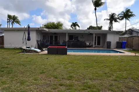 5317 Van Buren Street Hollywood FL 33021
