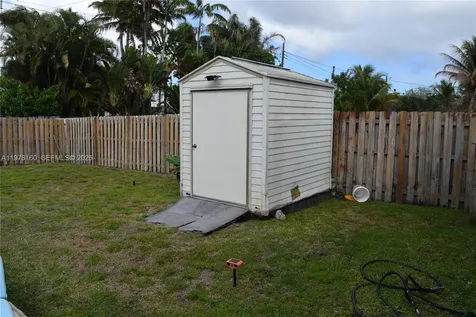 5317 Van Buren Street Hollywood FL 33021