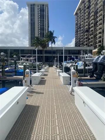 1901 Brickell Avenue Slip 29a Miami FL 33129