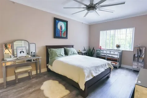2107 SE 10th Avenue Fort Lauderdale FL 33316
