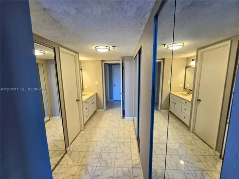 20505 E Country Club Drive Aventura FL 33180