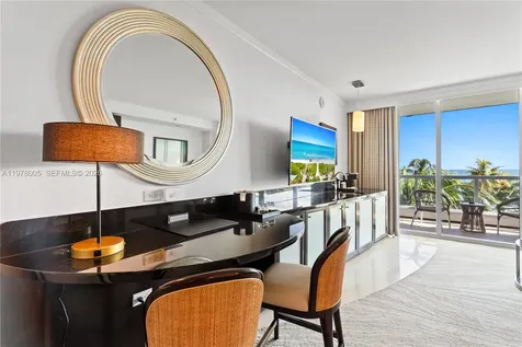 4391 Collins Avenue Miami Beach FL 33140