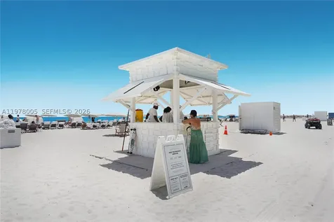 4391 Collins Avenue Miami Beach FL 33140