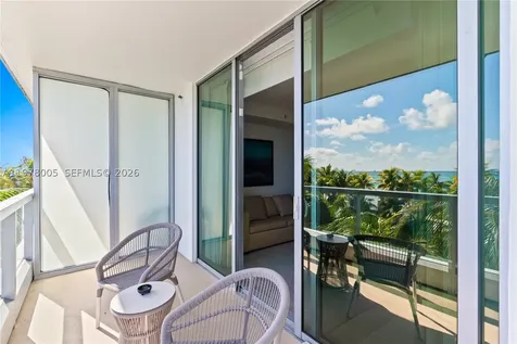 4391 Collins Avenue Miami Beach FL 33140