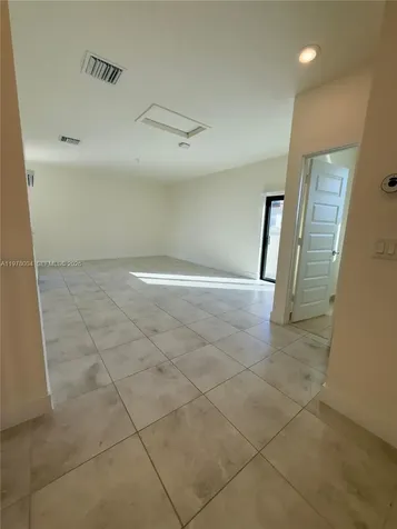 4761 NW 84th Avenue Doral FL 33166