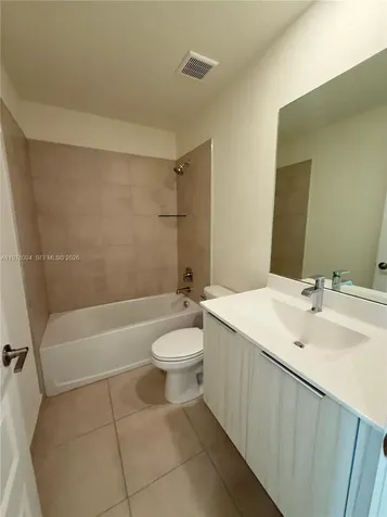 4761 NW 84th Avenue Doral FL 33166