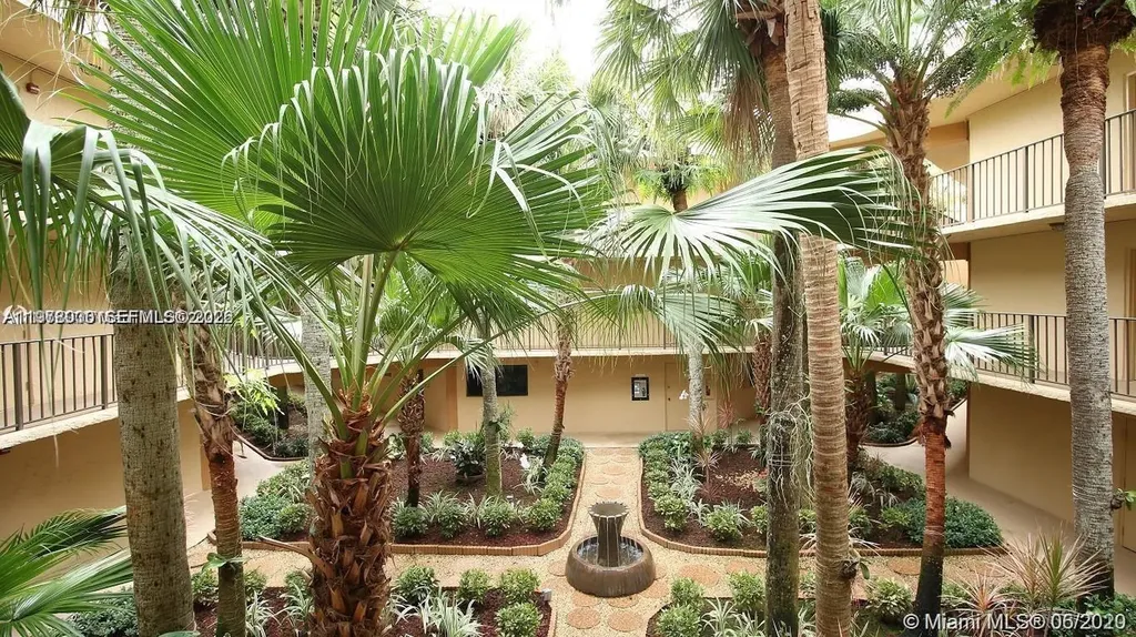 8075 SW 107th Avenue Miami FL 33173