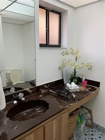 8075 SW 107th Avenue Miami FL 33173
