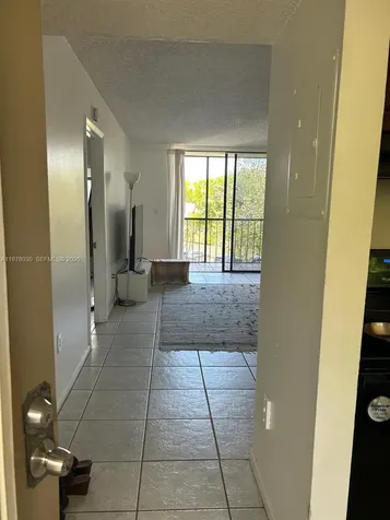 8075 SW 107th Avenue Miami FL 33173