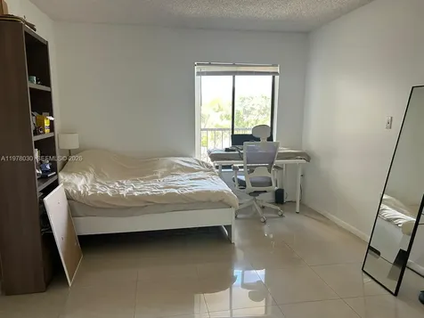 8075 SW 107th Avenue Miami FL 33173