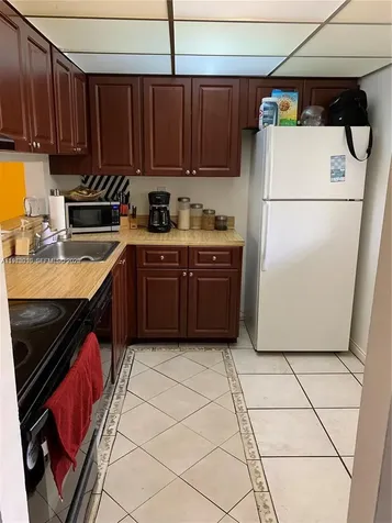 8075 SW 107th Avenue Miami FL 33173