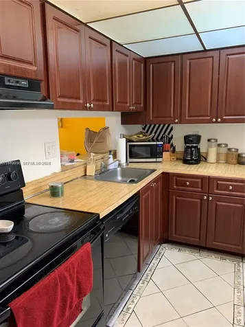 8075 SW 107th Avenue Miami FL 33173