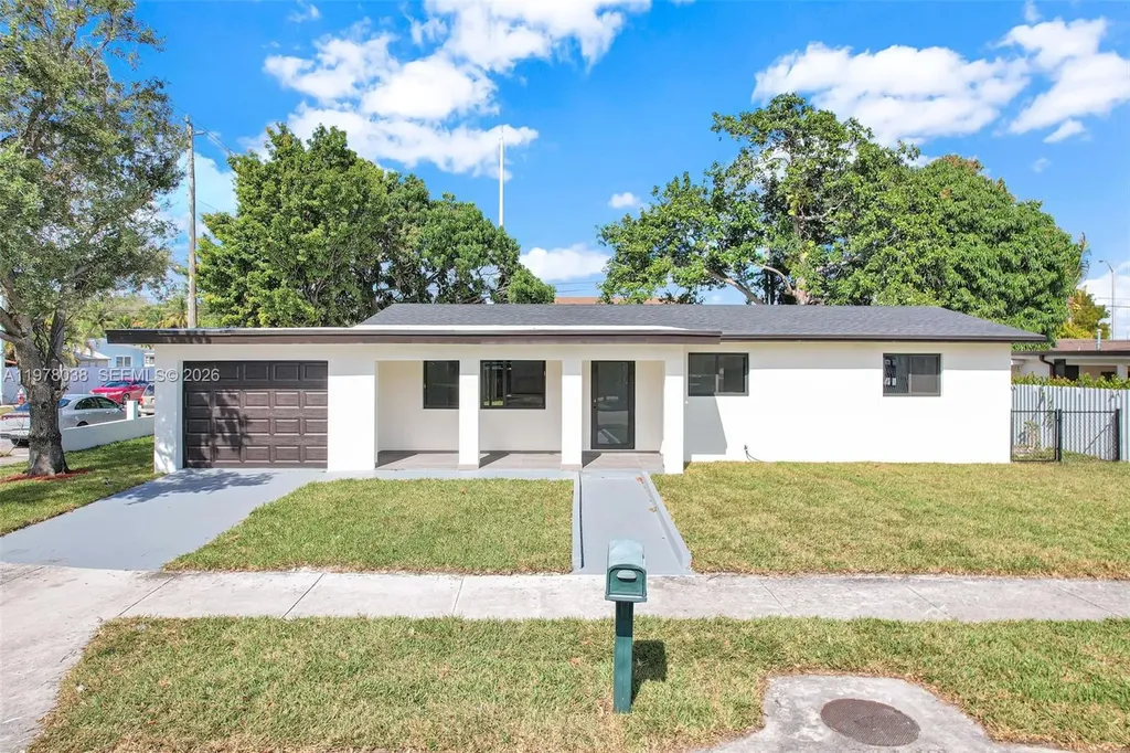 695 W 73 Place Hialeah FL 33014