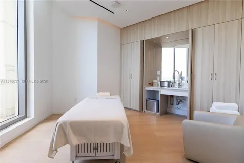 17901 Collins Avenue Sunny Isles Beach FL 33160