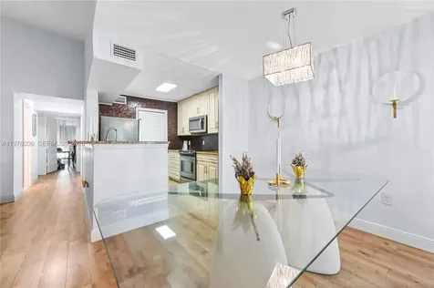 2662 NW 33rd Street Oakland Park FL 33309
