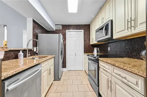 2662 NW 33rd Street Oakland Park FL 33309