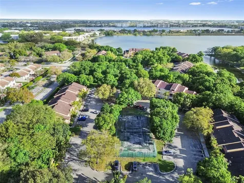 2662 NW 33rd Street Oakland Park FL 33309