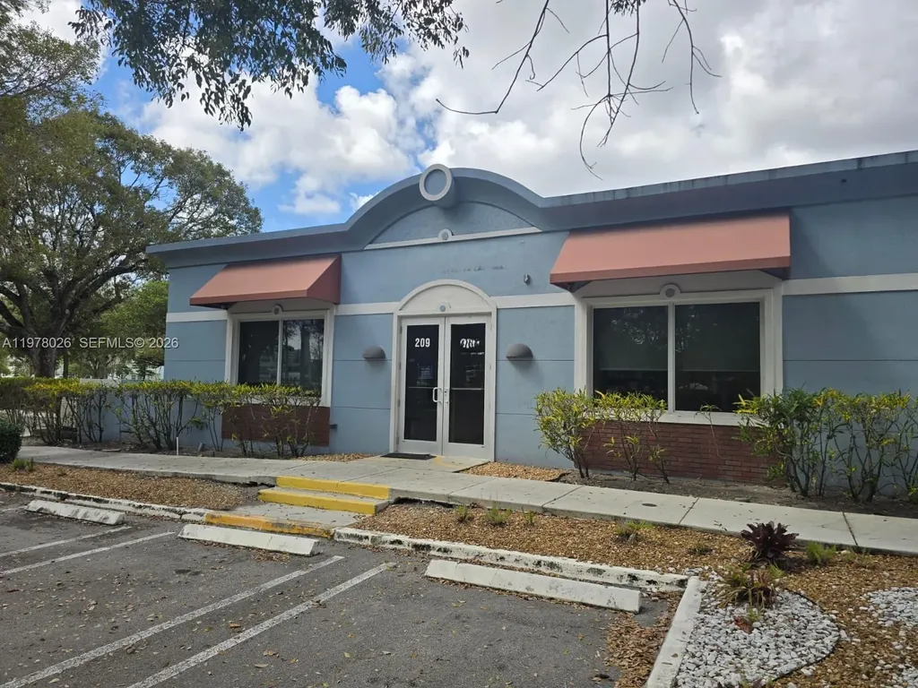 201 SW 84th Avenue Plantation FL 33324