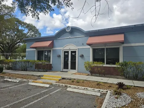 201 SW 84th Avenue Plantation FL 33324