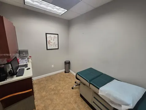 201 SW 84th Avenue Plantation FL 33324