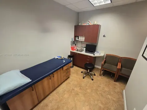 201 SW 84th Avenue Plantation FL 33324